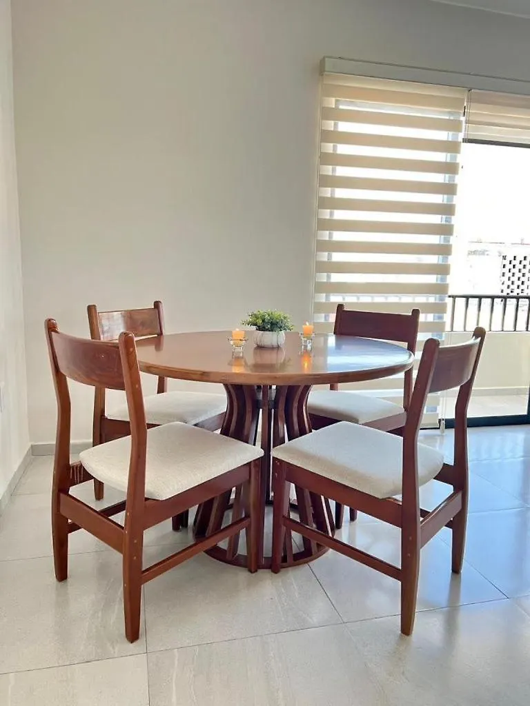 Las Hadas: City Condo With Pool Mazatlán Apartamento