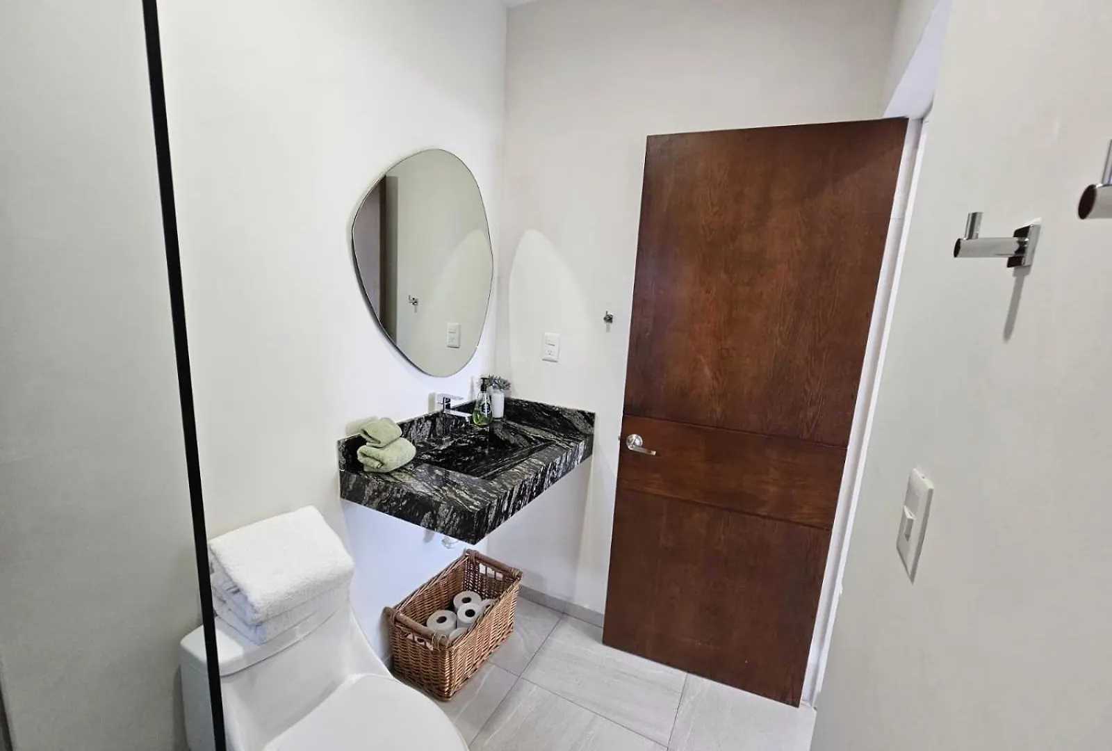 Apartamento Las Hadas: City Condo With Pool Mazatlán