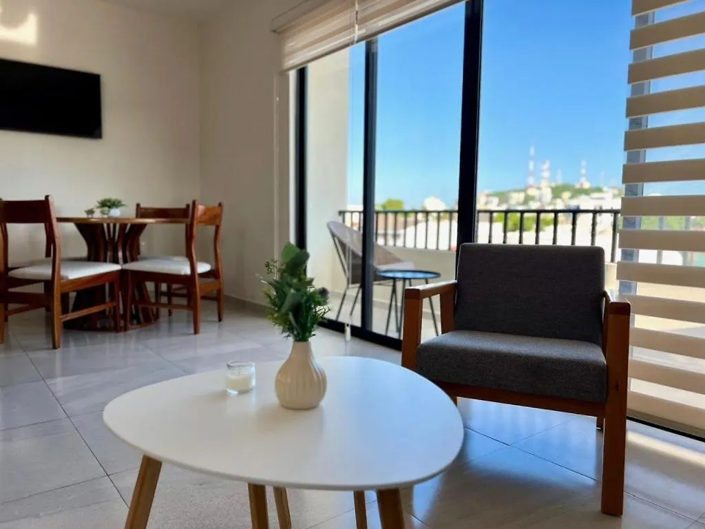 Apartamento Las Hadas: City Condo With Pool Mazatlán
