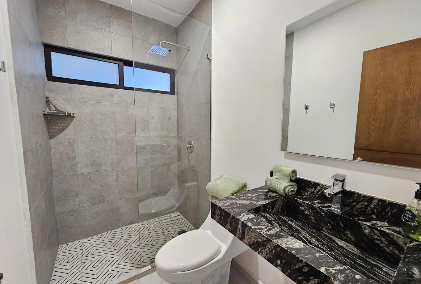Apartamento Las Hadas: City Condo With Pool Mazatlán