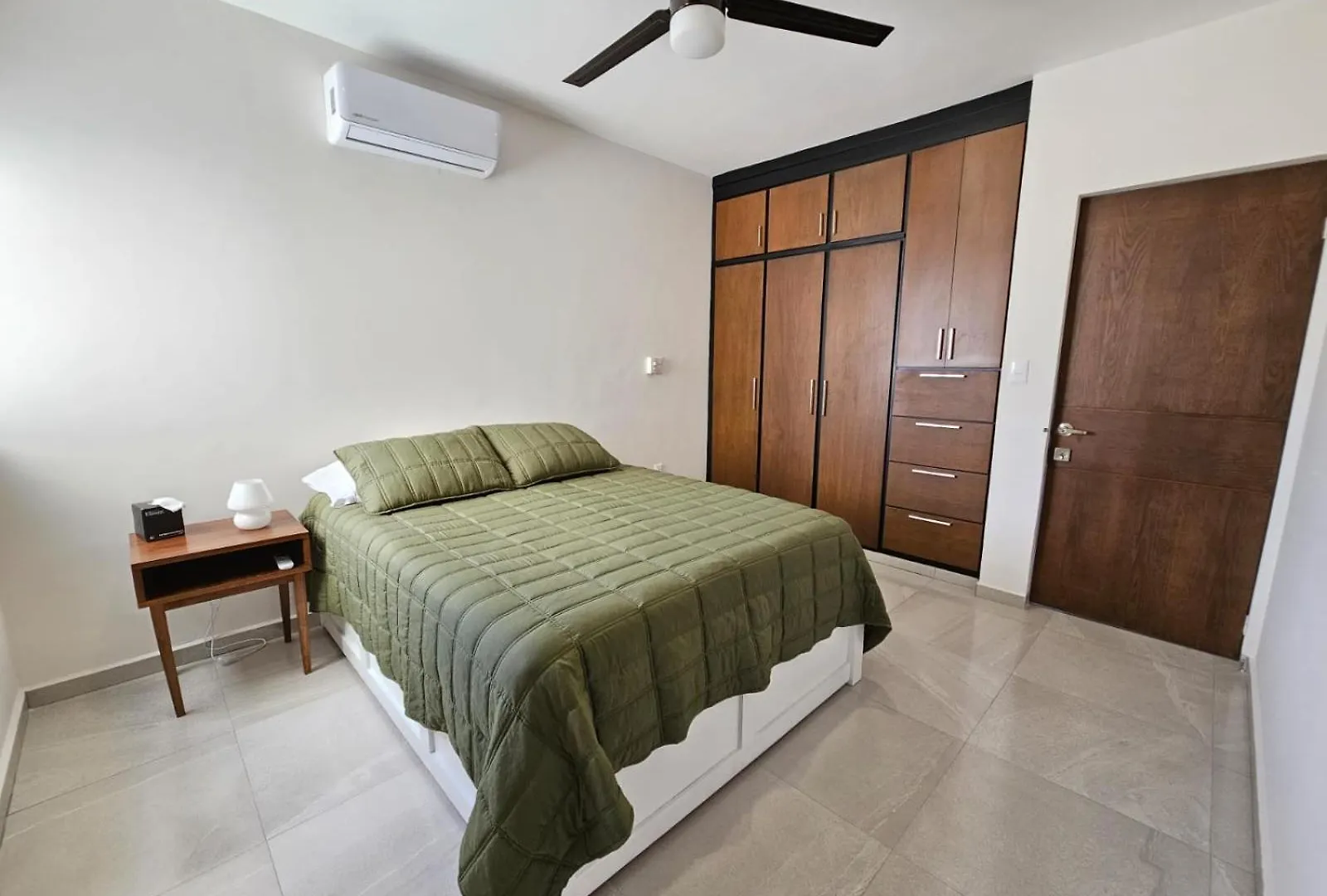 Las Hadas: City Condo With Pool Mazatlán Apartamento